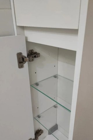 Armario organizador de baño blanco