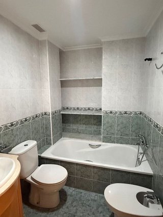 Piso en alquiler en Carrús Est - Camí dels Magros en Elche