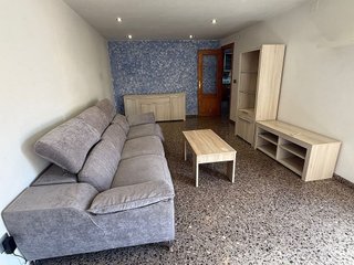 Piso en alquiler en Carrús Est - Camí dels Magros en Elche