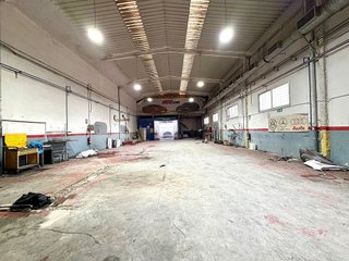 Nave industrial en venta en Valdepelayo - Montepinos - Arroyo Culebro en Leganés