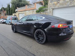 Tesla Model S 2019