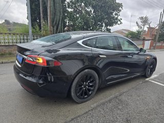 Tesla Model S 2019