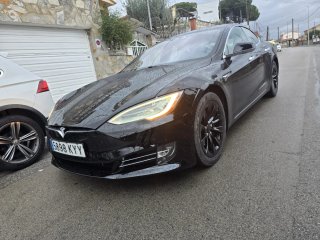 Tesla Model S 2019