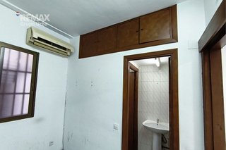 Local comercial en alquiler en Numancia en Madrid