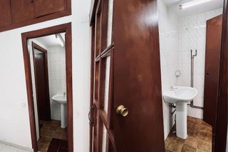 Local comercial en alquiler en Numancia en Madrid