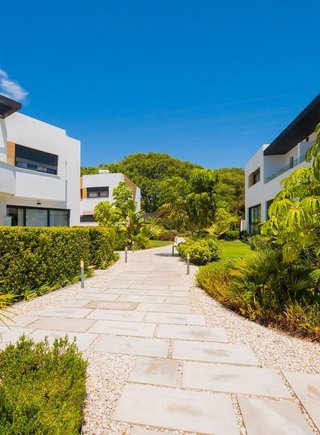 Casa adosada en alquiler en Los Naranjos - Las Brisas en Marbella