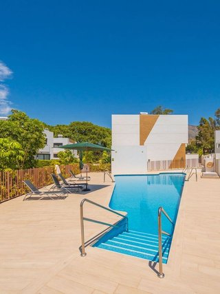 Casa adosada en alquiler en Los Naranjos - Las Brisas en Marbella