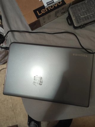 Portátil Toshiba i7