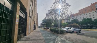 Local comercial en venta en Colores - Entreparques en Sevilla