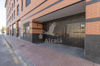 Local comercial en venta en San Isidro - Los Almendros en Alcalá de Henares