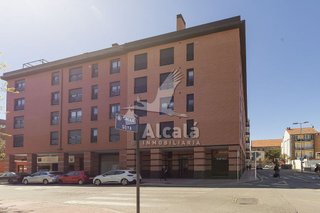 Local comercial en venta en San Isidro - Los Almendros en Alcalá de Henares