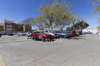 Local comercial en venta en San Isidro - Los Almendros en Alcalá de Henares