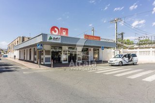 Local comercial en venta en San Isidro - Los Almendros en Alcalá de Henares