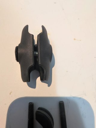 Kit RAM Mount Base Redonda e Suporte
