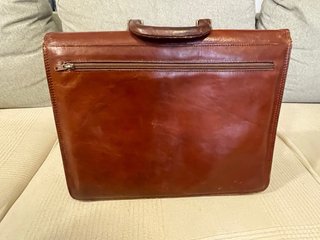 Paule Clément Cartera Piel Marrón