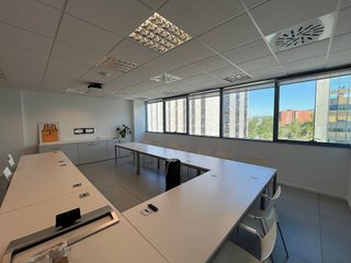 Oficina en alquiler en Sant Just Desvern