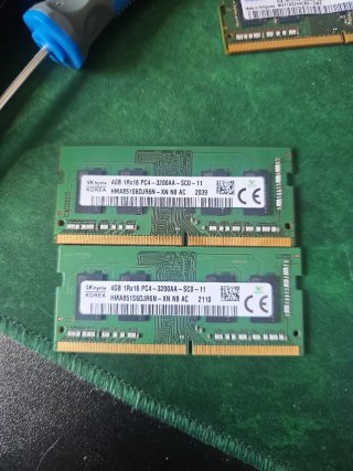 2x SK hynix 4GB DDR4 3200MHz SODIMM