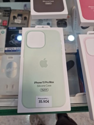 Fundas silicona iphone 15 pro max.  Precio/U