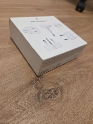 Apple World Travel Adapter Kit