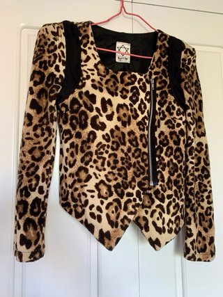 Chaqueta Leopardo de Romie Talla XS