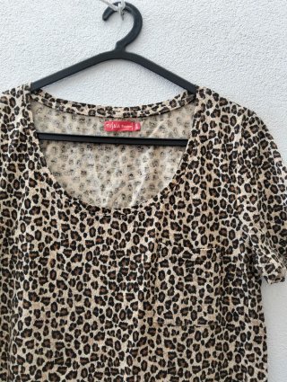 Camisola Curta Estampada Animal Print Tamanho M