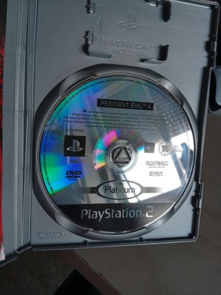 Resident Evil 4 PS2 Completo