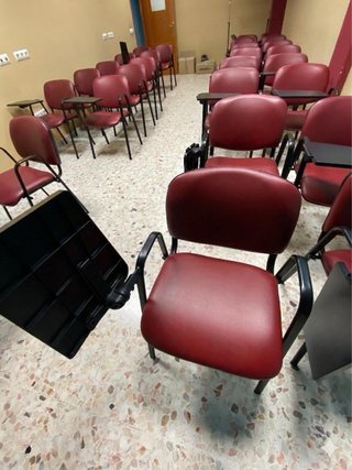 Conjunto de 30 Sillas Polipiel Burdeos con Pala