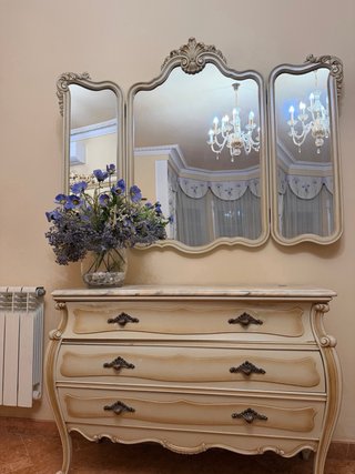 Dormitorio estilo francés. Todo por 800€.