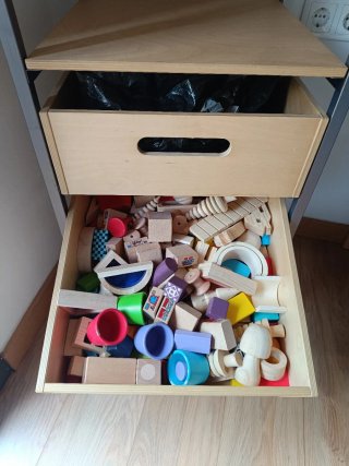 Estantería IKEA VEBEROD madera y metal