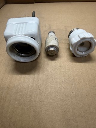 Portafusibles y llave porcelana antiguos