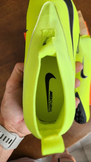 Scarpe da calcio Nike per bambini taglia 38