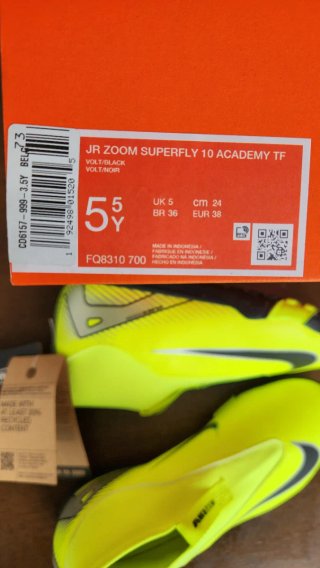 Scarpe da calcio Nike per bambini taglia 38