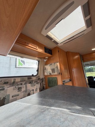 Camper/ autocaravana