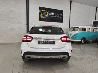 Mercedes-Benz Clase GLA 220 d AMG 9TRONIC