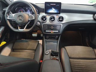 Mercedes-Benz Clase GLA 220 d AMG 9TRONIC