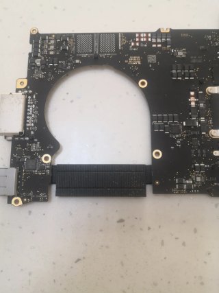 Placa Base Macbook Pro A2442 (Para Piezas)