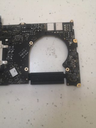Placa Base Macbook Pro A2442 (Para Piezas)