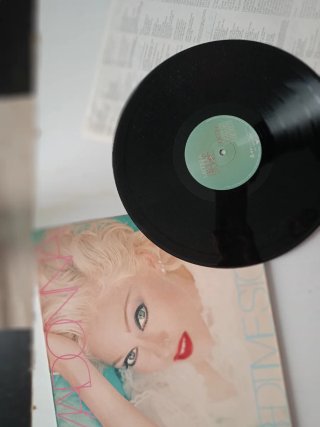 Vinilo Madonna Bed Time Stories.