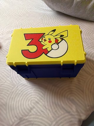 Caja Toploader Pokémon 30 Aniversario