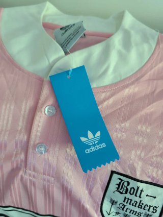 Camiseta Retro Adidas Oasis