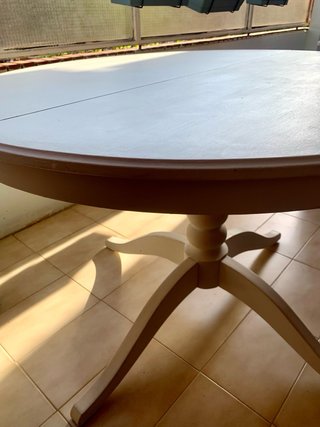 Mesa de comedor Ikea de madera redonda