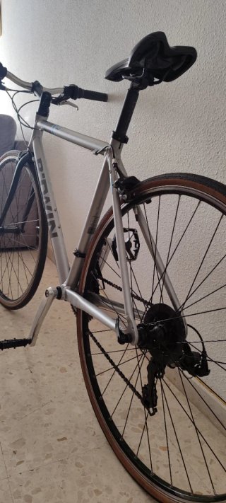 Bici B'Twin Fit300 Urbana/Carretera