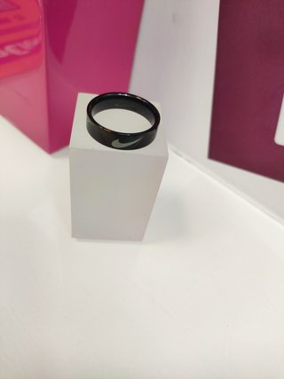 Anello in acciaio nero Nike T21