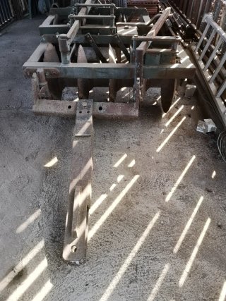 Grada/Cultivador para tractor