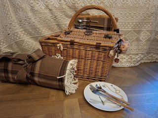 Cesta de picnic artesanal