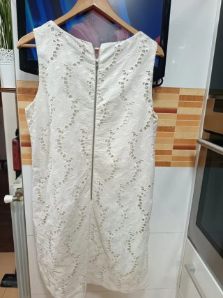 Precioso vestido veraniego blanco