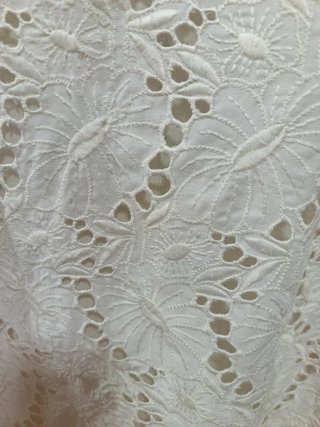 Precioso vestido veraniego blanco