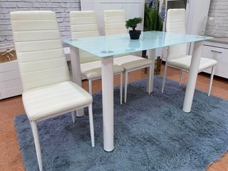 Mesa Cristal Templado + 4 Sillas Polipiel