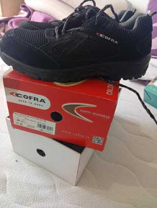 Zapatos de seguridad Cofra Talla 40