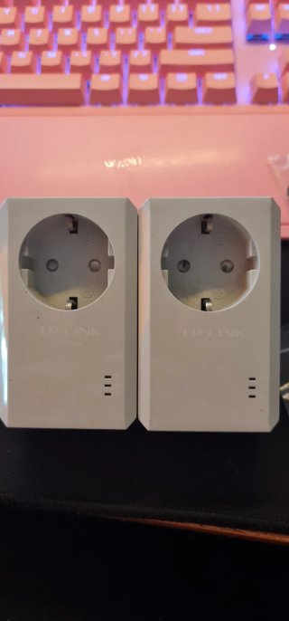 4 adattatori TP-Link Powerline di due marche diverse